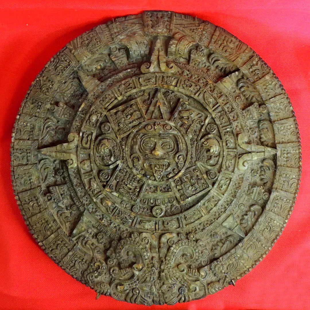 Artesanía Piedra del Sol Azteca